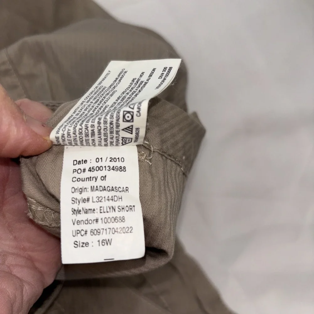 2010 Gloria Vanderbilt Ellyn Short Sz. 16 W Khaki